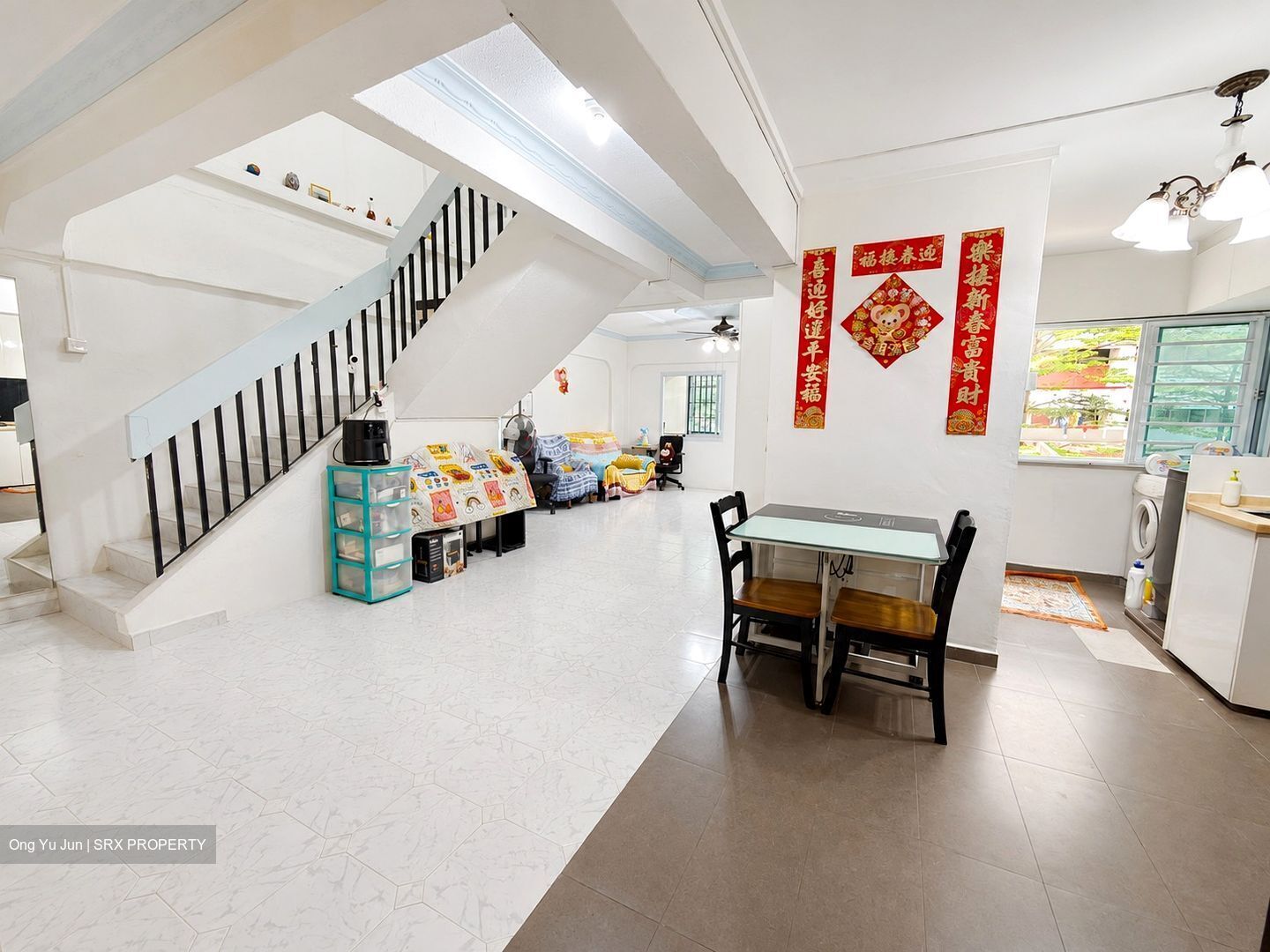 Blk 549 Jurong West Street 42 (Jurong West), HDB Executive #584408231